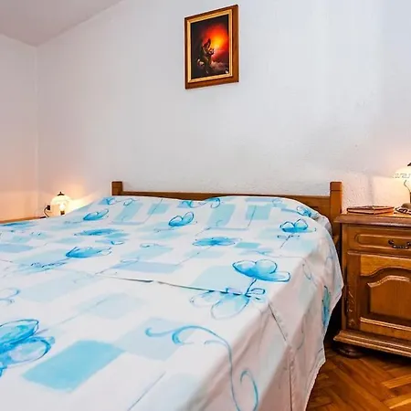 Vila (adults Only)