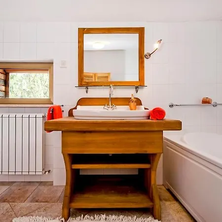 (adults Only) ヴィラ ロヴィニ